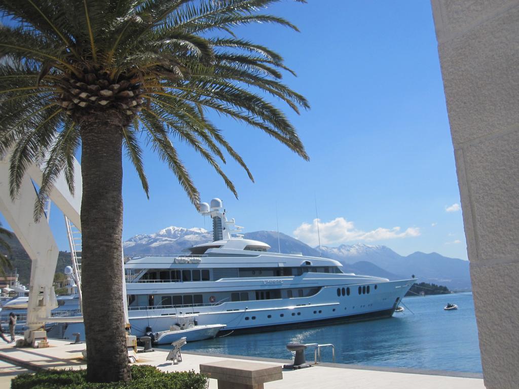 Apartments City Center Tivat Exterior foto