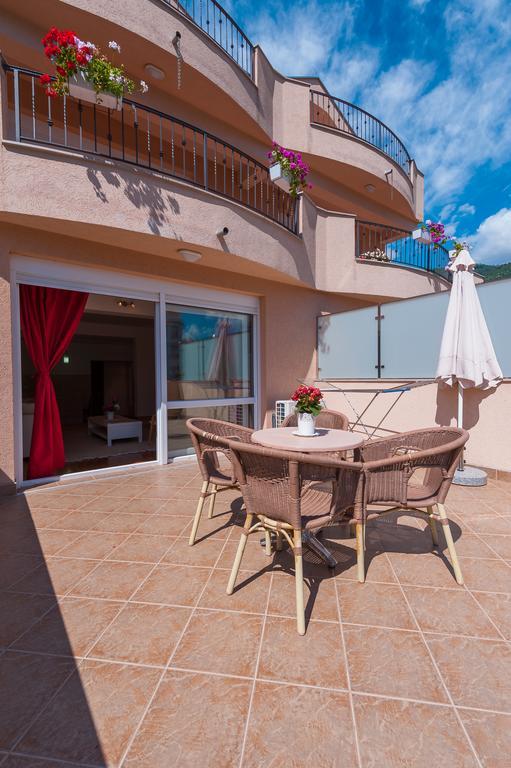 Apartments City Center Tivat Exterior foto