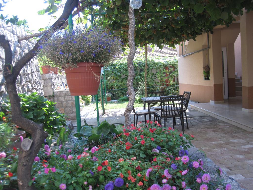 Apartments City Center Tivat Exterior foto